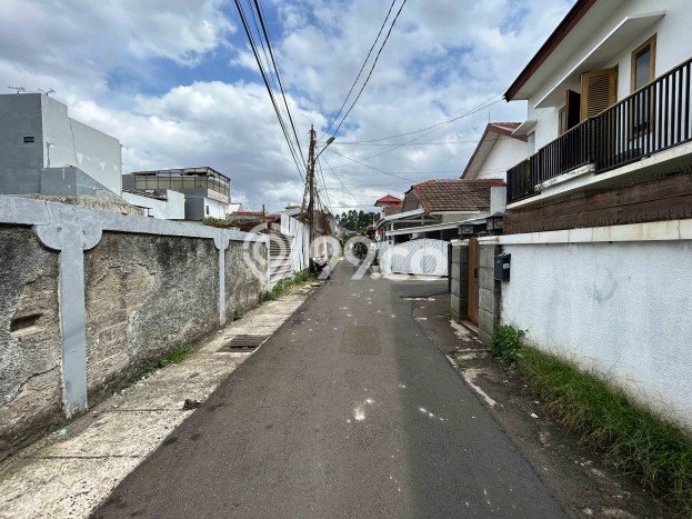 Dijual Rumah Premium dengan Fasilitas Sekitar Komplit di Tebet, Jakarta Selatan Dijual Rumah Premium dengan Fasilitas Sekitar Komplit di Tebet, Jakarta Selatan