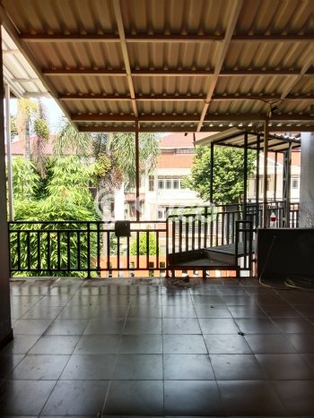 Rumah Elit LB 428m2 Siap Pakai Desain Elegan di Modernland, Tangerang Rumah Elit LB 428m2 Siap Pakai Desain Elegan di Modernland, Tangerang