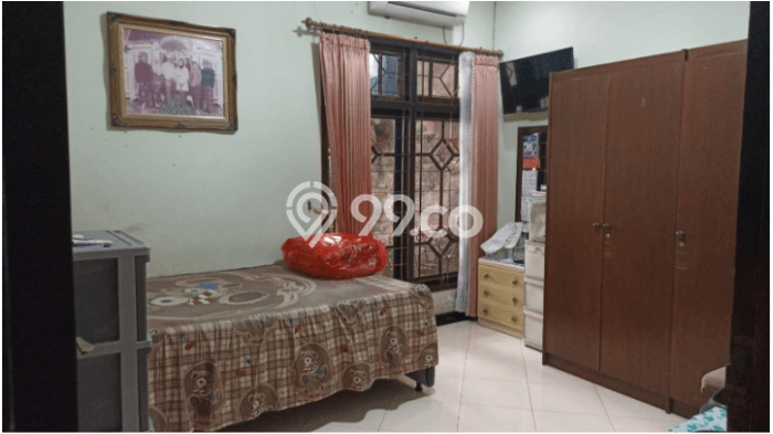 Rumah Mewah LB 225m2 Siap Pakai Desain Elegan di Manyar, Surabaya Rumah Mewah LB 225m2 Siap Pakai Desain Elegan di Manyar, Surabaya