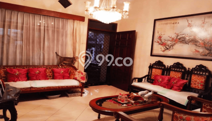 Rumah Mewah LB 225m2 Siap Pakai Desain Elegan di Manyar, Surabaya Rumah Mewah LB 225m2 Siap Pakai Desain Elegan di Manyar, Surabaya