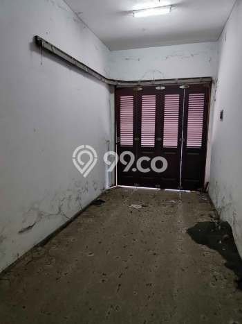 Rumah Modern Minimalis 5 KT Bisa Langsung Pindah di Semampir Rumah Modern Minimalis 5 KT Bisa Langsung Pindah di Semampir