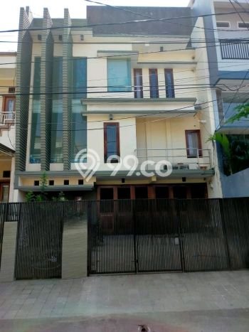 Siap Huni Rumah Mewah 4 Kamar di Kelapa Gading Dekat ke Mana Pun Siap Huni Rumah Mewah 4 Kamar di Kelapa Gading Dekat ke Mana Pun