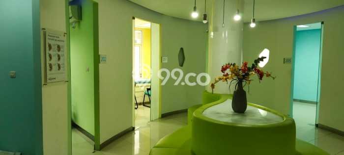 Ruko Area Bisnis di Kelapa Gading, Luas 624m², Jalan Raya Ruko Area Bisnis di Kelapa Gading, Luas 624m², Jalan Raya