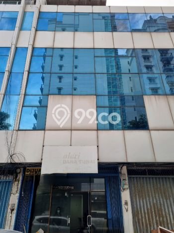 Area Ramai! Ruko Dijual di Kelapa Gading untuk Bisnis Luas Bangunan 250m2 Area Ramai! Ruko Dijual di Kelapa Gading untuk Bisnis Luas Bangunan 250m2