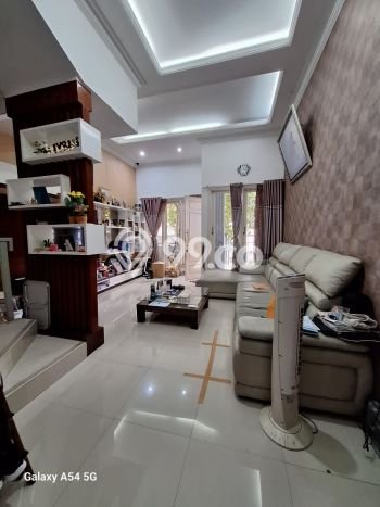 Siap Huni Hunian Elit 5 Kamar di Kelapa Gading Dekat ke Mana Saja Siap Huni Hunian Elit 5 Kamar di Kelapa Gading Dekat ke Mana Saja