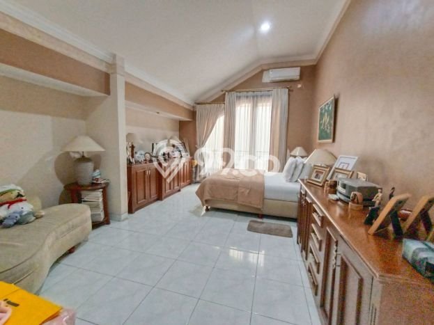 Siap Huni Rumah Mewah 4 Kamar di Kelapa Gading Dekat ke Mana Pun Siap Huni Rumah Mewah 4 Kamar di Kelapa Gading Dekat ke Mana Pun