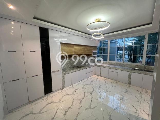 Rumah Eksklusif Dijual LT 310m2 di Kelapa Gading, Jakarta Utara Rumah Eksklusif Dijual LT 310m2 di Kelapa Gading, Jakarta Utara
