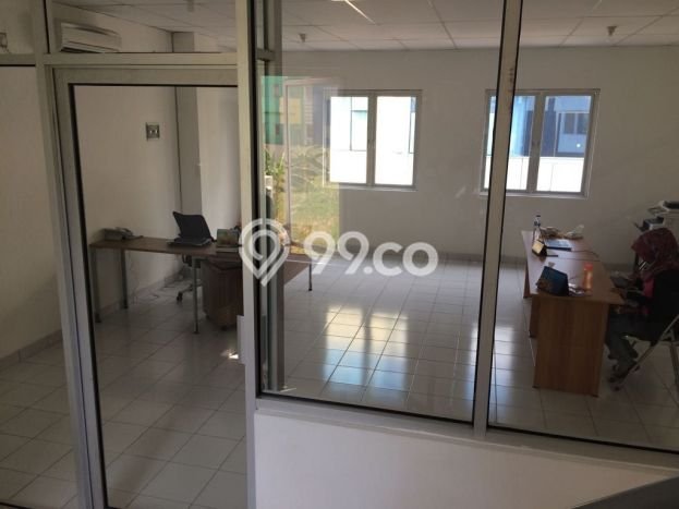 Area Ramai! Ruko Dijual di Kelapa Gading untuk Bisnis Luas Bangunan 192m2 Area Ramai! Ruko Dijual di Kelapa Gading untuk Bisnis Luas Bangunan 192m2