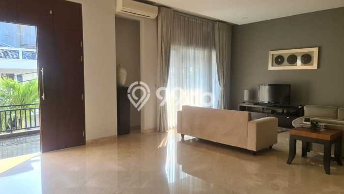 Rumah Eksklusif Dijual LT 187m2 di Kelapa Gading, Jakarta Utara Rumah Eksklusif Dijual LT 187m2 di Kelapa Gading, Jakarta Utara