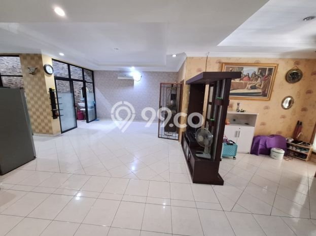 Siap Huni Rumah Mewah 3 Kamar di Kelapa Gading Dekat ke Mana Pun Siap Huni Rumah Mewah 3 Kamar di Kelapa Gading Dekat ke Mana Pun