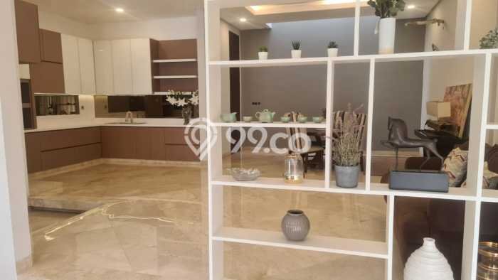 Rumah Eksklusif Dijual LT 187m2 di Kelapa Gading, Jakarta Utara Rumah Eksklusif Dijual LT 187m2 di Kelapa Gading, Jakarta Utara