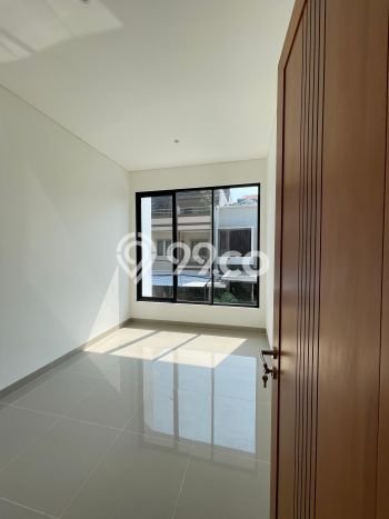 Rumah Mewah Dijual LT 102m2 di Kelapa Gading, Jakarta Utara Rumah Mewah Dijual LT 102m2 di Kelapa Gading, Jakarta Utara