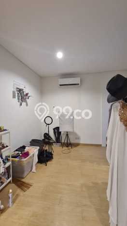 Dijual Rumah 4 Kamar Lokasi Ideal Nyaman dan Strategis di Kelapa Gading Dijual Rumah 4 Kamar Lokasi Ideal Nyaman dan Strategis di Kelapa Gading
