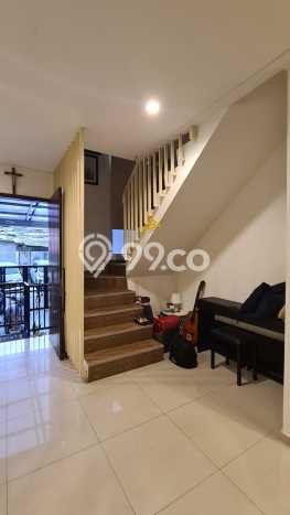 Dijual Rumah 4 Kamar Lokasi Ideal Nyaman dan Strategis di Kelapa Gading Dijual Rumah 4 Kamar Lokasi Ideal Nyaman dan Strategis di Kelapa Gading
