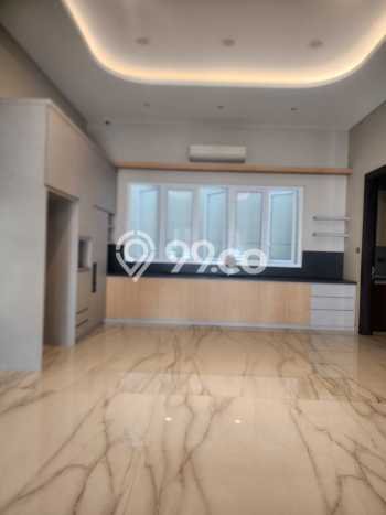 Siap Huni Hunian Elit 5 Kamar di Kelapa Gading Dekat ke Mana Saja Siap Huni Hunian Elit 5 Kamar di Kelapa Gading Dekat ke Mana Saja