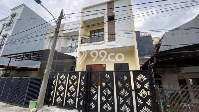 Siap Huni Rumah Mewah 4 Kamar di Kelapa Gading Dekat ke Mana Pun Siap Huni Rumah Mewah 4 Kamar di Kelapa Gading Dekat ke Mana Pun