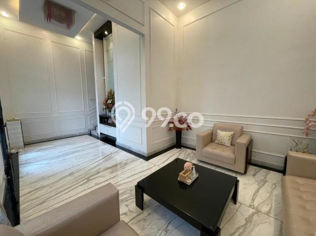 Siap Huni Rumah Mewah 4 Kamar di Kelapa Gading Dekat ke Mana Pun Siap Huni Rumah Mewah 4 Kamar di Kelapa Gading Dekat ke Mana Pun