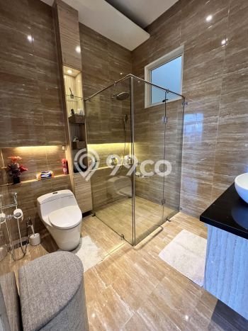 Rumah Mewah Dijual LT 513m2 di Kelapa Gading, Jakarta Utara Rumah Mewah Dijual LT 513m2 di Kelapa Gading, Jakarta Utara