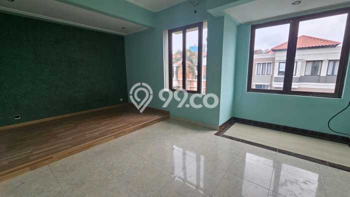 Hunian Eksklusif Siap Huni LT 198m2 di Kelapa Gading, Jakarta Utara Hunian Eksklusif Siap Huni LT 198m2 di Kelapa Gading, Jakarta Utara