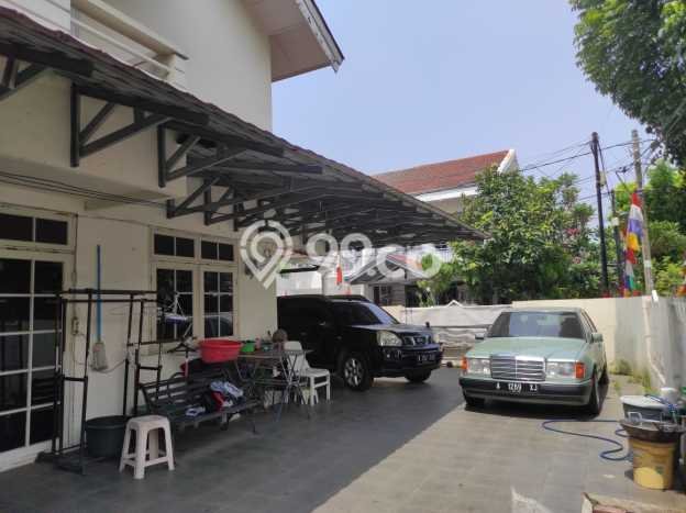 Rumah Terawat 3 KT 2 KM di Kelapa Gading, Jakarta Utara Rumah Terawat 3 KT 2 KM di Kelapa Gading, Jakarta Utara
