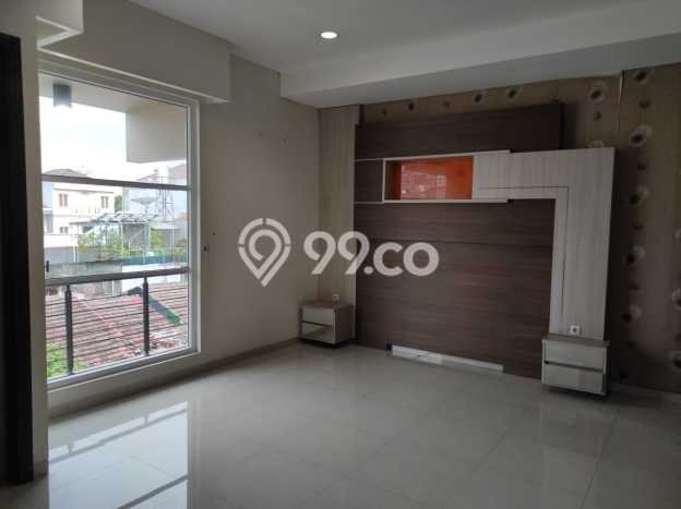 Rumah Siap Huni 6 KT 4 KM di Kelapa Gading, Jakarta Utara Rumah Siap Huni 6 KT 4 KM di Kelapa Gading, Jakarta Utara