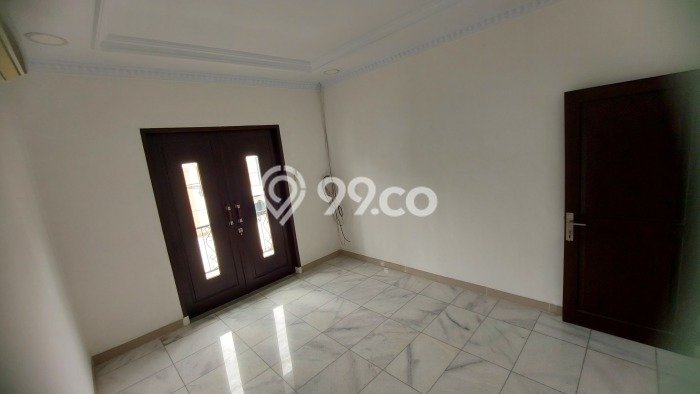 Rumah 4 KT 3 KM di Area Kelapa Gading, Jakarta Utara Rumah 4 KT 3 KM di Area Kelapa Gading, Jakarta Utara