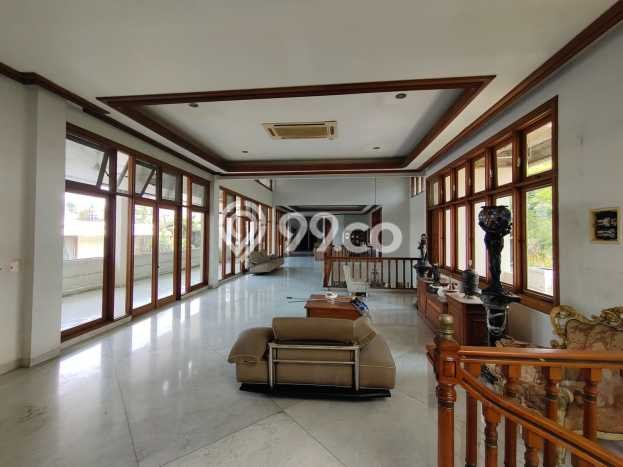 Rumah Mewah Siap Huni LT 2062m2 di Kelapa Gading, Jakarta Utara Rumah Mewah Siap Huni LT 2062m2 di Kelapa Gading, Jakarta Utara
