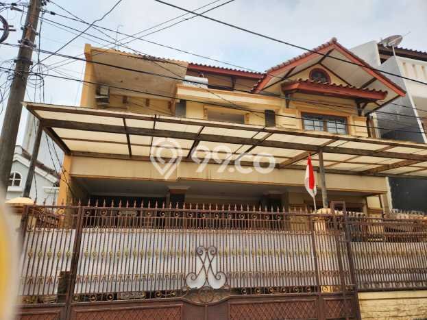 Hunian Eksklusif Siap Huni LT 180m2 di Kelapa Gading, Jakarta Utara Hunian Eksklusif Siap Huni LT 180m2 di Kelapa Gading, Jakarta Utara