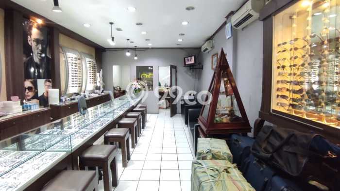 Ruko Dijual Lokasi Emas di Kelapa Gading Luas 132m2 Ruko Dijual Lokasi Emas di Kelapa Gading Luas 132m2