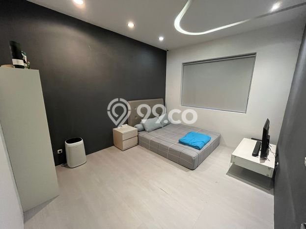 Hunian Mewah Siap Huni LT 220m2 di Kelapa Gading, Jakarta Utara Hunian Mewah Siap Huni LT 220m2 di Kelapa Gading, Jakarta Utara