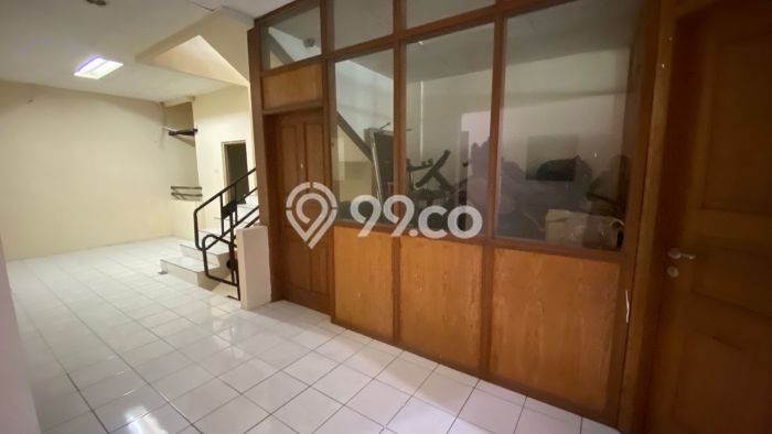 Area Ramai! Ruko Dijual di Kelapa Gading untuk Bisnis Luas Bangunan 208m2 Area Ramai! Ruko Dijual di Kelapa Gading untuk Bisnis Luas Bangunan 208m2