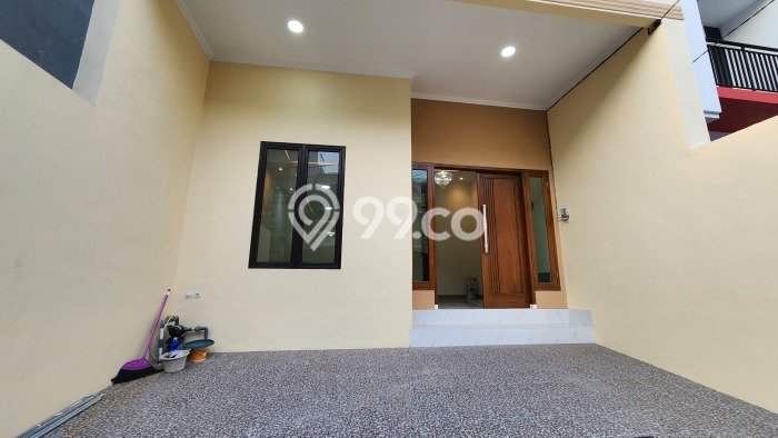 Siap Huni Rumah Mewah 5 Kamar di Kelapa Gading Dekat ke Mana Pun Siap Huni Rumah Mewah 5 Kamar di Kelapa Gading Dekat ke Mana Pun