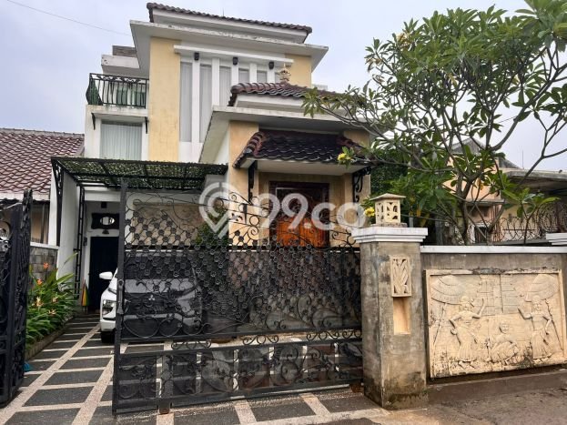 Rumah Nyaman 5 KT LB 300m2 Kondisi Bagus di Ciparigi Rumah Nyaman 5 KT LB 300m2 Kondisi Bagus di Ciparigi