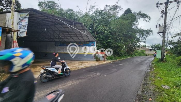 Area Ramai! Komersial Dijual di Ciampea untuk Bisnis Luas Bangunan 235m2 Area Ramai! Komersial Dijual di Ciampea untuk Bisnis Luas Bangunan 235m2