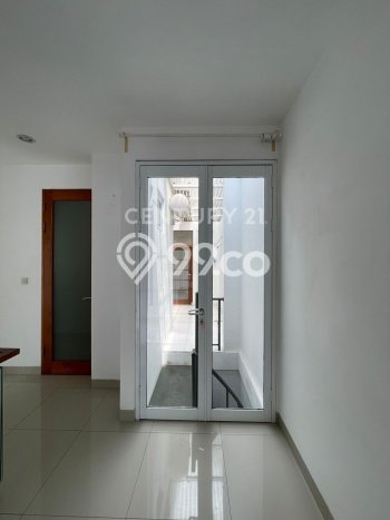 Best Deal Hunian Premium Ideal dan Luas di Tebet, Jakarta Selatan Best Deal Hunian Premium Ideal dan Luas di Tebet, Jakarta Selatan