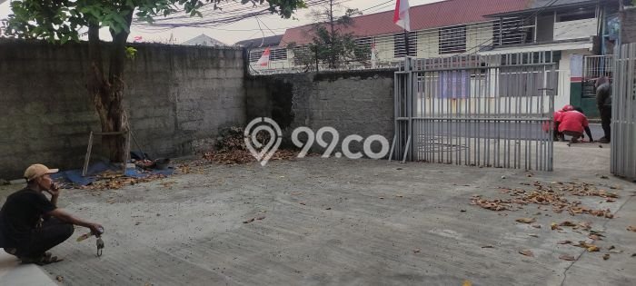 Rumah 2 lantai di tole iskandar ,, jalan raya , dekat perum mutiara Rumah 2 lantai di tole iskandar ,, jalan raya , dekat perum mutiara