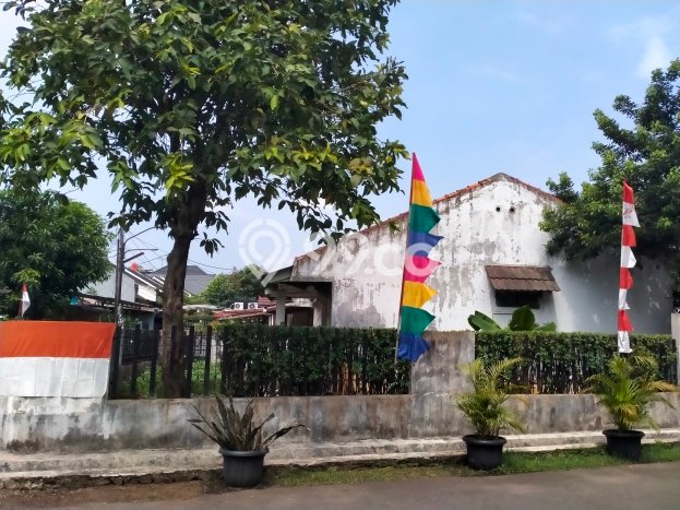 Rumah Siap Disurvey lokasi Ciputat, Tangerang Selatan, Luas 203m² LB 70m² Rumah Siap Disurvey lokasi Ciputat, Tangerang Selatan, Luas 203m² LB 70m²