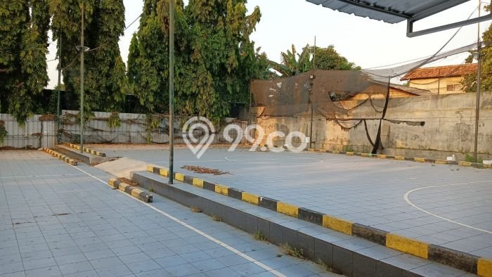 Disewakan Gudang di Pondok Aren, Luas 1296m², Lokasi Strategis, Siap Pakai Disewakan Gudang di Pondok Aren, Luas 1296m², Lokasi Strategis, Siap Pakai