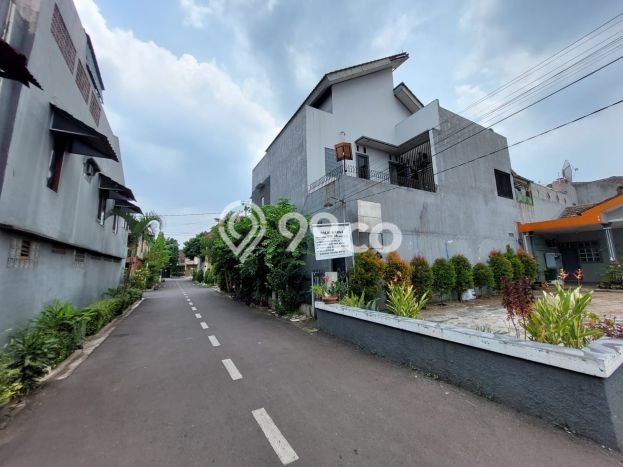 Dijual Cepat Rumah Favorit Siap Huni LB 256m2 di Ciputat, Tangerang Selatan Dijual Cepat Rumah Favorit Siap Huni LB 256m2 di Ciputat, Tangerang Selatan