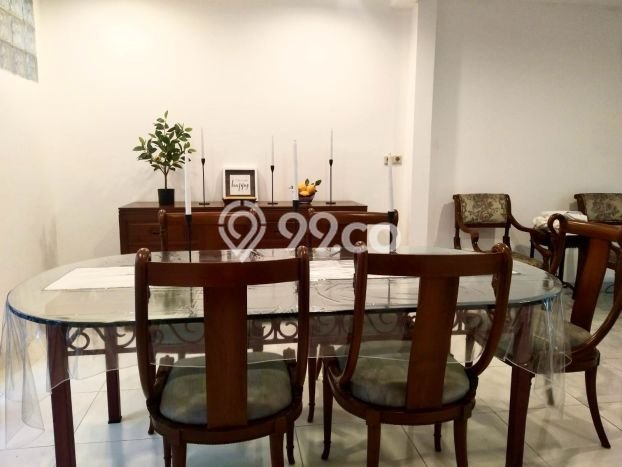 Rumah Elit Modern Tanpa Renovasi di Lebak Bulus Jakarta Selatan Rumah Elit Modern Tanpa Renovasi di Lebak Bulus Jakarta Selatan