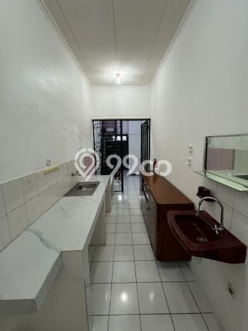 For Sale Rumah 4 Kamar Lokasi Ideal Nyaman dan Strategis di BSD For Sale Rumah 4 Kamar Lokasi Ideal Nyaman dan Strategis di BSD