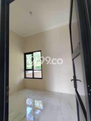 Rumah Nyaman dengan 2 Kamar Tidur dan 1 Kamar Mandi di Area Gunung Pati, Semarang Rumah Nyaman dengan 2 Kamar Tidur dan 1 Kamar Mandi di Area Gunung Pati, Semarang