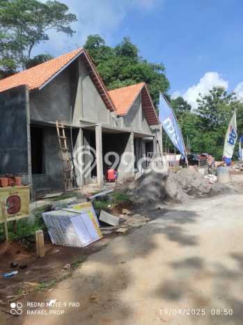 Rumah Nyaman area Gunung Pati, Semarang, Luas 120m² Bangunan 40m² Rumah Nyaman area Gunung Pati, Semarang, Luas 120m² Bangunan 40m²