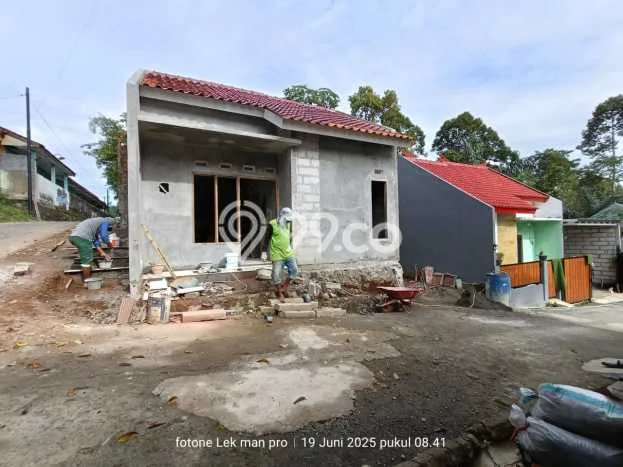Rumah di Gunung Pati, Semarang, LT 70m² Bangunan 32m² Rumah di Gunung Pati, Semarang, LT 70m² Bangunan 32m²