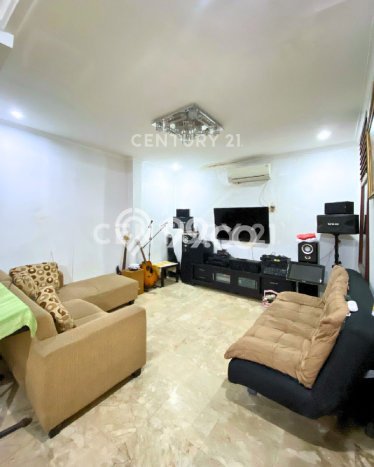 Jual Rumah Mewah Elegan Dengan View Eksklusif di Cipinang, Jakarta Timur Jual Rumah Mewah Elegan Dengan View Eksklusif di Cipinang, Jakarta Timur