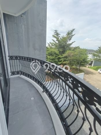 Rumah Elit Modern Tanpa Renovasi di Sentul City Bogor Rumah Elit Modern Tanpa Renovasi di Sentul City Bogor
