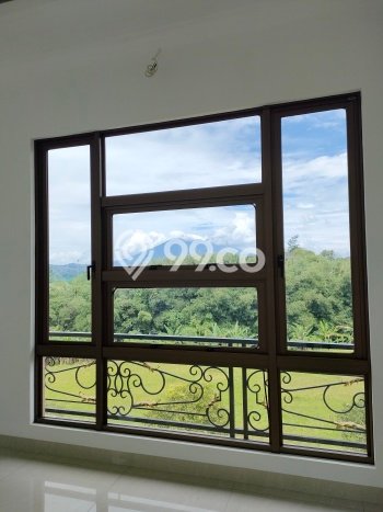 Dijual Rumah Luas Megah Dengan View Eksklusif di Sentul City, Bogor Dijual Rumah Luas Megah Dengan View Eksklusif di Sentul City, Bogor