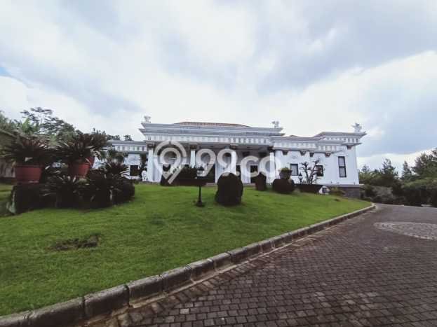 Dijual Rumah Mewah Elegan Dengan View Eksklusif di Sentul City, Bogor Dijual Rumah Mewah Elegan Dengan View Eksklusif di Sentul City, Bogor