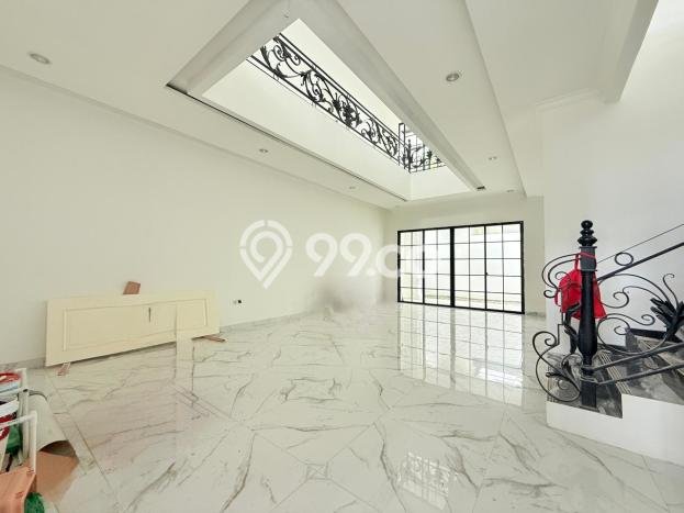 For Sale! Premium House LT 525m2 Desain Modern di Sentul City For Sale! Premium House LT 525m2 Desain Modern di Sentul City