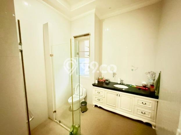Jual Rumah Luas Elegan Dengan View Eksklusif di Sentul City, Bogor Jual Rumah Luas Elegan Dengan View Eksklusif di Sentul City, Bogor